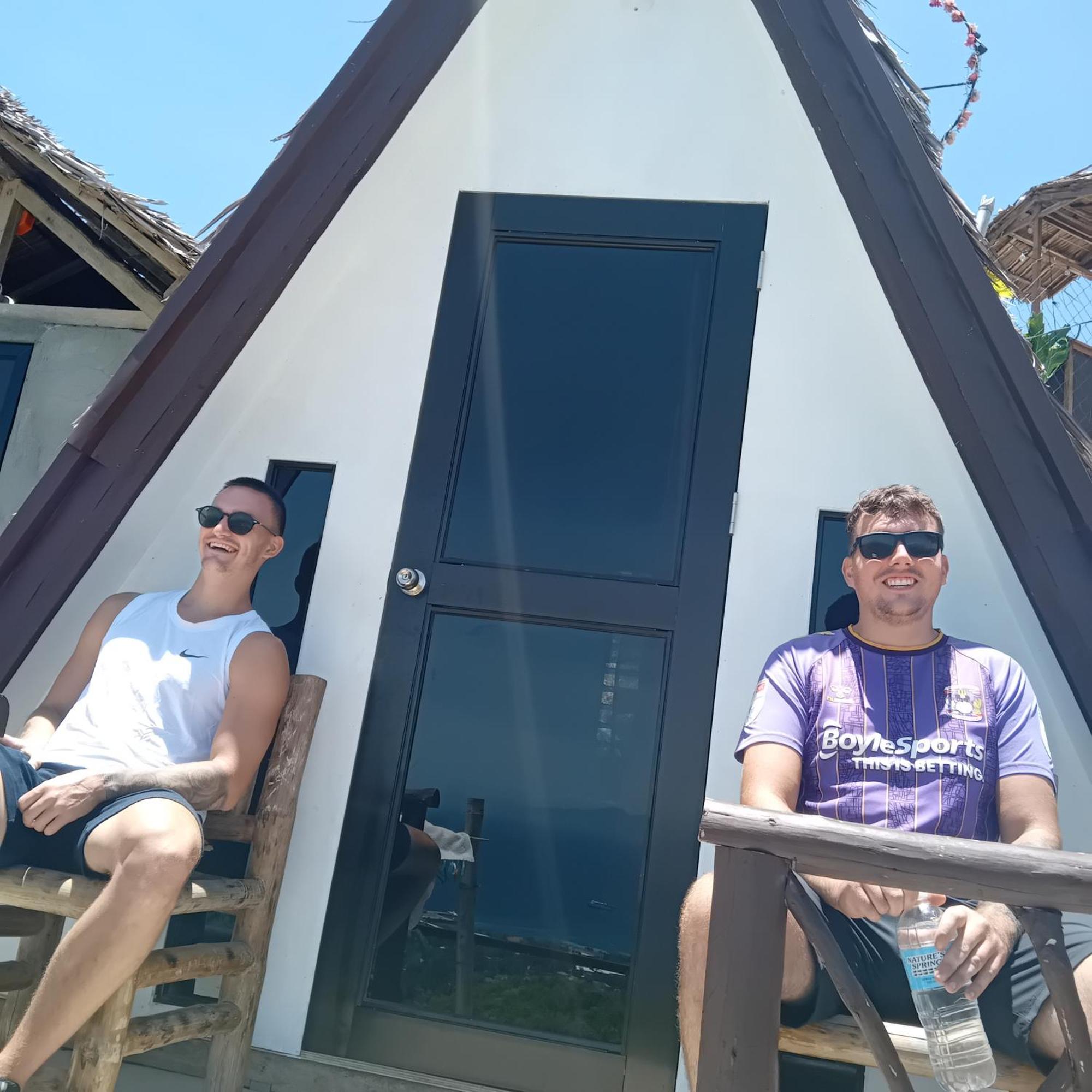Thornton'S Sea View Cafe & Guesthouse Siquijor Extérieur photo