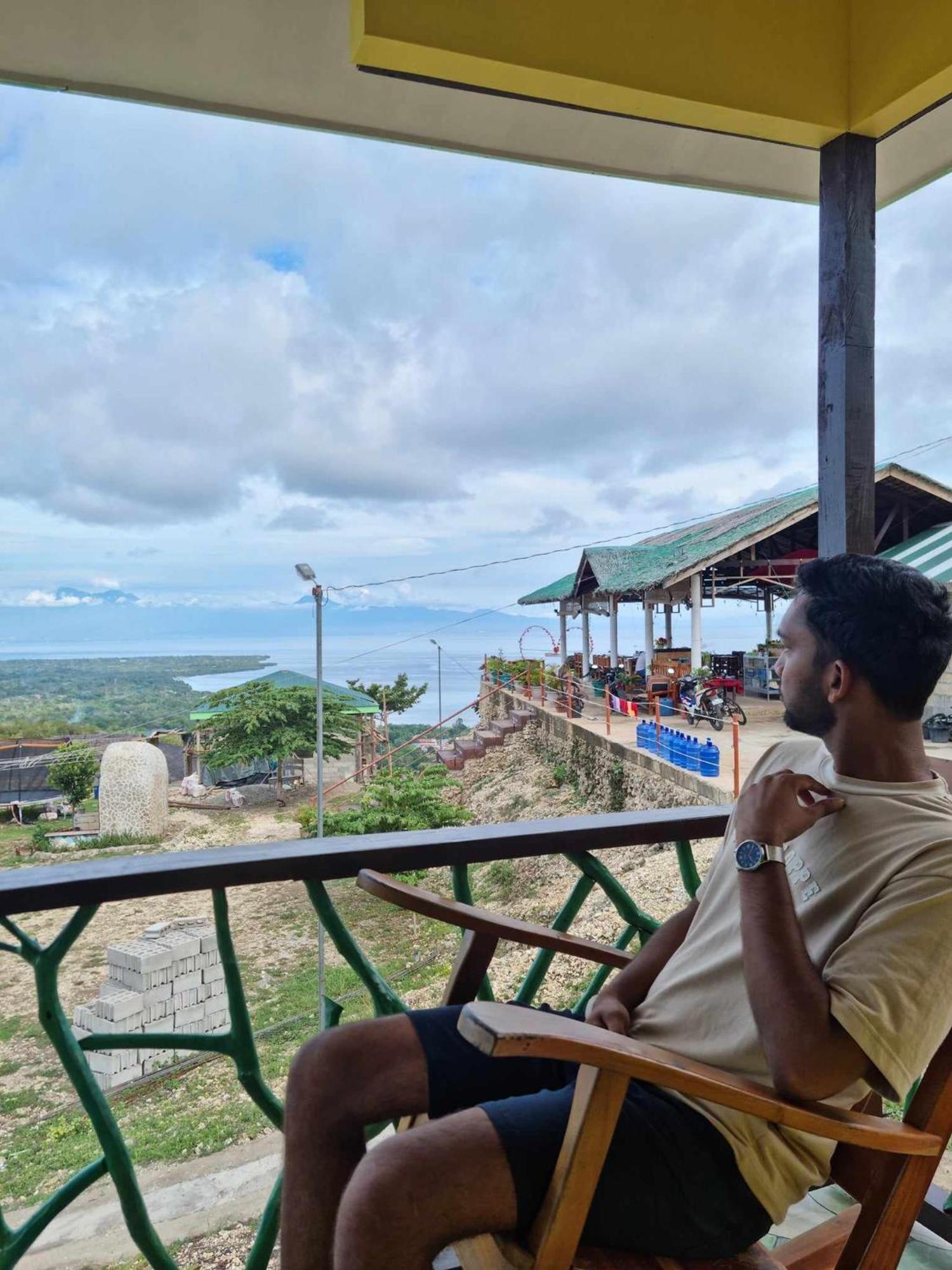 Thornton'S Sea View Cafe & Guesthouse Siquijor Extérieur photo